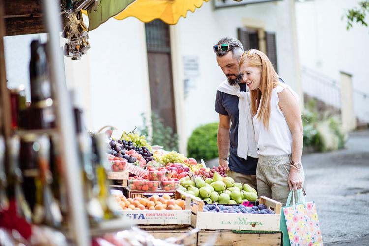 Einkaufen in Dorf Tirol